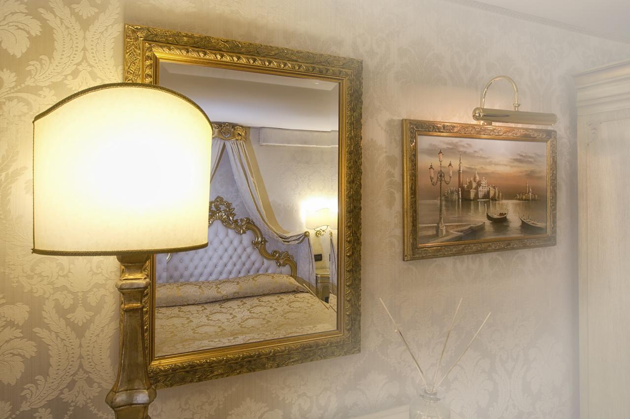 Hotel Noemi Venezia Esterno foto